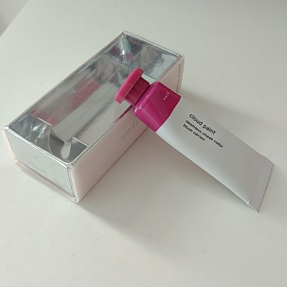 Glossier cloud paint haze